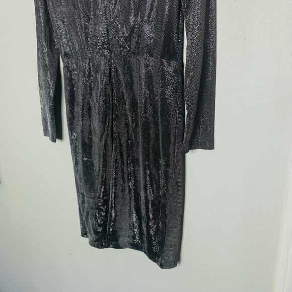 BB DAKOTA Women's Shine Silver Metallic Long Sleeves Mini Dress Size Small - Picture 16 of 16